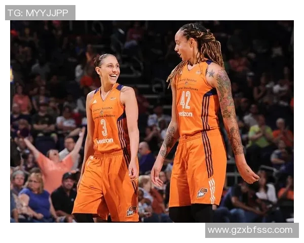 康涅狄克太阳与芝加哥天空激战即将展开谁能在WNBA赛场上笑到最后