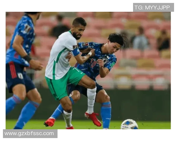 南京足球队以71分领跑精英赛积分榜展现强大实力与团队合作精神