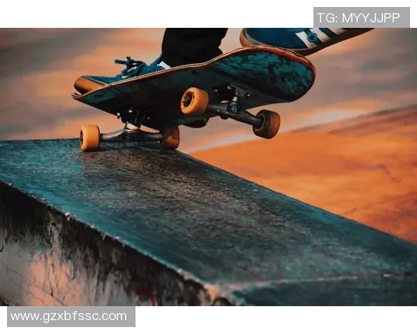 广州极限运动队在滑板精英赛中以100分稳居积分榜首位 广州极限运动队在滑板精英赛中以100分稳居积分榜首位